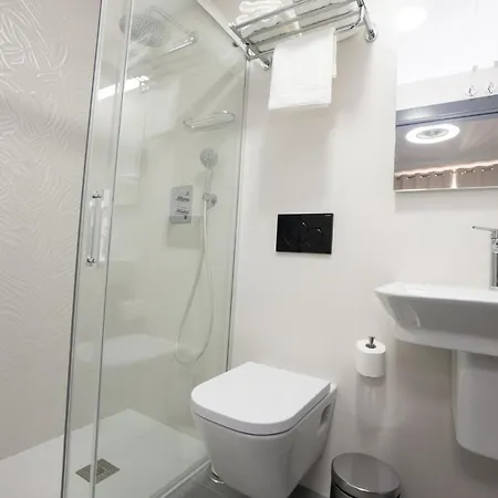 Nerja-centro-jacuzzi- Mirador De La Ermita- Adults Recommended