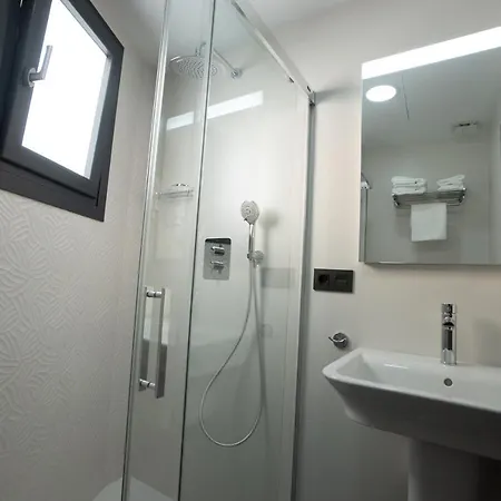 Nerja-centro-jacuzzi- Mirador De La Ermita- Adults Recommended Нерха